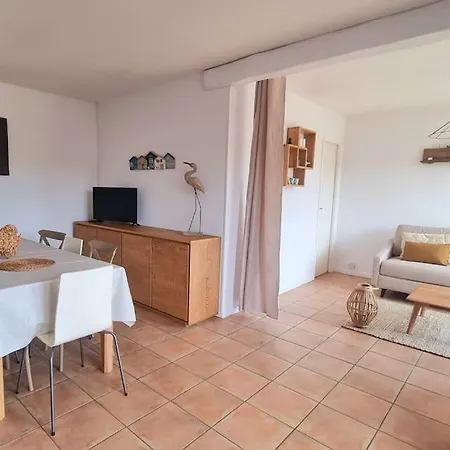 Maison De Vacances Sur Le Bassin
